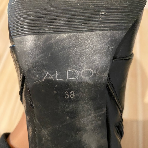 Faux leather side zip heeled boots - Picture 2 of 2